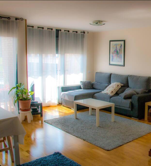 Piso con vistas en urbanización con piscina Santander Exterior foto